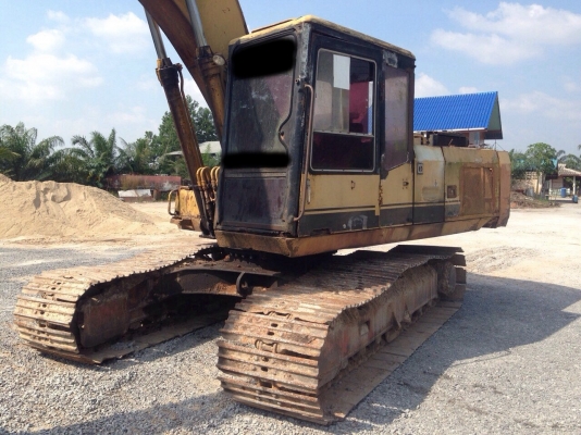 ขายรถแบคโฮ CAT E200B เปลี่ยนเครื่องเป็น 6BG1 พร้อมใช้งาน สนใจโทร 081-970-1072
