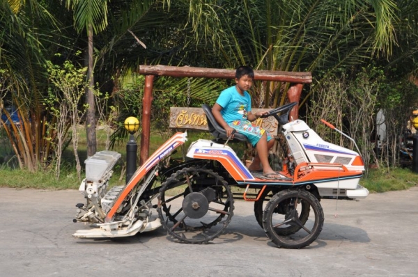 ขายรถดำนาราคาถูก KUBOTA S1-400 (4แถว) สภาพสวยเดิมจากญี่ปุ่นยังไม่เคยใช้ในไทย 48,000เท่านั้น!!