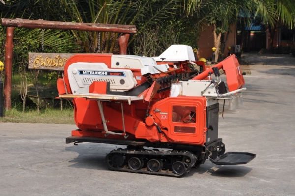 ขายรถ นวดข้าว(เมล็ดพันธ์)ต่างๆMITSUBISHIตีนตะขาบ สภาพสวยเดิมจากญี่ปุ่น ขายถูก29,000บาท!!