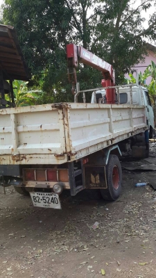 ขายรถบรรทุก 6 ล้อกระบะคาร์โก้ HINO KM779 เครื่อง 117 แรงม้า เพลา F เครน TANADO super Z 300 ราคา 380000
