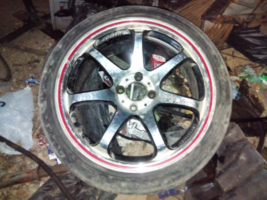 ขายล้อแม็กขอบ17พร้อมยาง4รู100 4วง4500บาท