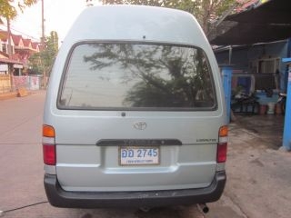 รถตู้ รถตู้