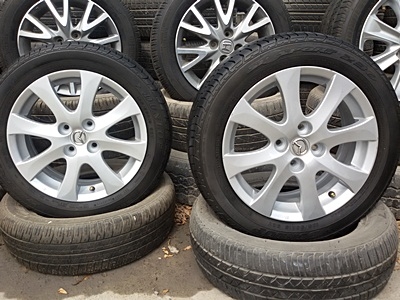 ขายล้อแม็ก Mazda 2 ขอบ15ยาง185/55/15 ปี12  4 ล้อ