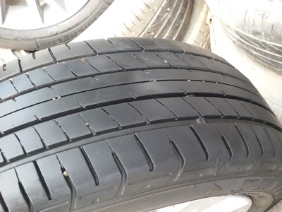 ขายล้อแม็ก Mazda 2 ขอบ15ยาง185/55/15 ปี12  4 ล้อ