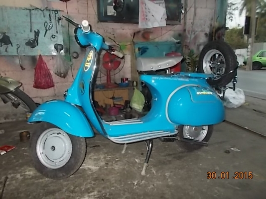 เอเซียเวสป้า---->>จัดส่งรถvespaให้คุณเหลิม อ่างทอง เรียบร้อย 31/1/2558