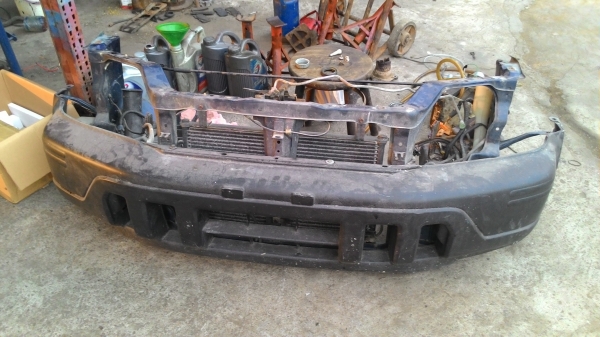 ขายตัดหน้าศอก crv g1 แถมไฟคู่หน้ากับกระจัง ไม่ค่อยสวย