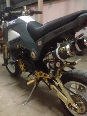 ชุดท่อแต่งFull System.MSX/KSR/Zoomer x/PCX.คอ-ปลาย.มีหลายรูปทรงให้เลือก.พร้อมปลาย