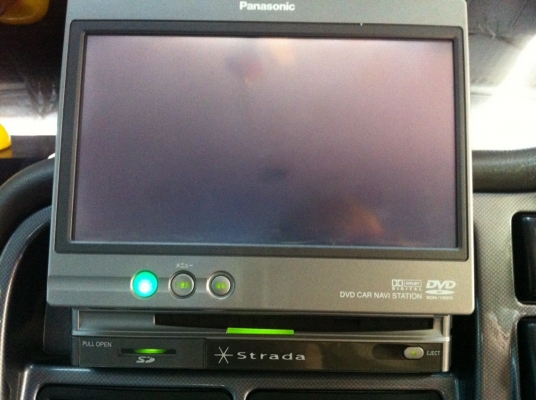 Panasonic CN-250D สไลด์ไฟฟ้า จอทัชสกรีน7 นิ้ว DVD Mp3 SD CARD ปรีเอ้า1ชุด Audio in 1ชุด Video out 1ชุด camera 1 ชุด พร้อมรีโมท