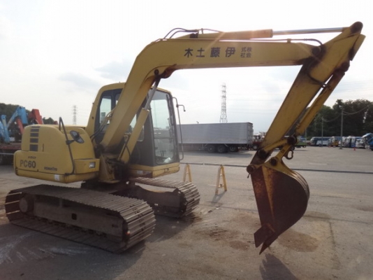 ขายรถขุด  KOMATSU PC60-7  มีหลายคัน