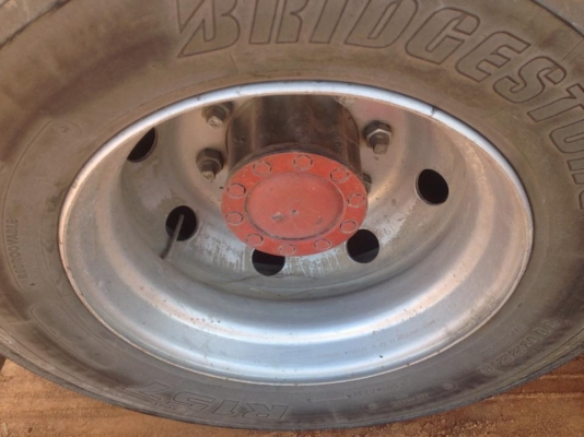 ขายรถสิบล้อหัวลาก Isuzu Dace 320 ยูโรทู แม็คโหลด รถน้ำมันเดิมๆบางๆ