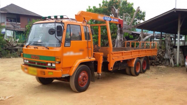 ขายรถบรรทุกสิบล้อติดเครน ISUZU FVM32PR เครื่อง 175 แรง 1 เพลา ปี  40 ติดเครนUNIC 3.5 ตัน ช่วงยาว 7.20 เมตร