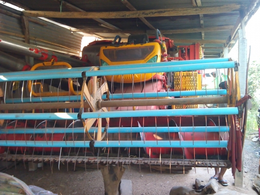 ขายรถเกี่ยวข้าว ศักพัฒนา อุ้ม 2.5 ตัน ปี 52 พร้อมเทรลเลอร์ JCM 10 ล้อ 2 เพลา หน้าเกียว 3 เมตร ขายรถเกี่ยวข้าว ศักพัฒนา อุ้ม 2.5 ตัน ปี 52 พร้อมเทรลเลอร์ JCM 10 ล้อ 2 เพลา หน้าเกียว 3 เมตร