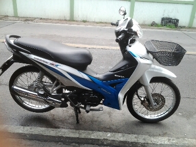 เวฟ110iปี253ตาทเท้า