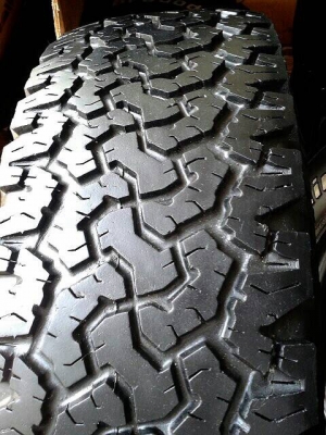 ขายยางBF All 265/75/16ปี11 สภาพติดหนวด