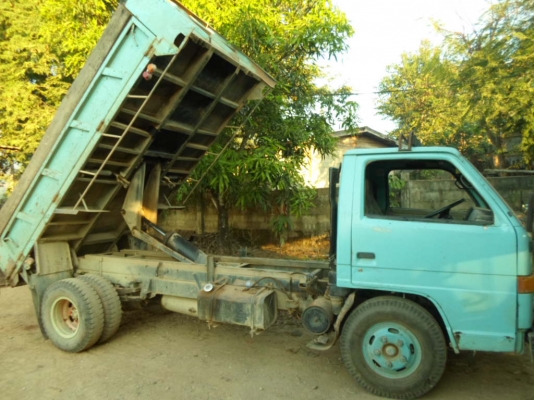 ขายรถหกล้อดั้ม 5 คิว ISUZU NKR 115แรง ราคา275000 ขายรถหกล้อดั้ม 5 คิว ISUZU NKR 115แรง ราคา275000