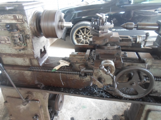 แท่นกลึง 4 ฟุต เพลาเดียว พร้อมใช้งาน ไฟบ้าน   40,000