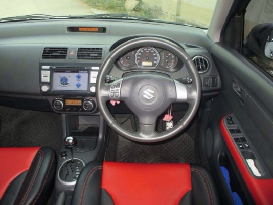 SWIFT 1.5 ปี 2012 ตัว TOP ออกรถ 15,000