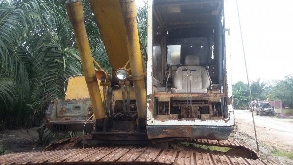 PC200-3 รถสภาพดีใช้ได้ พร้อมใช้ รถทำงานดี ไม่โหลด ไม่ร้อน..