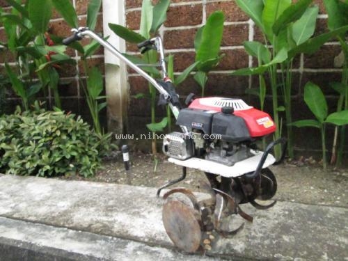 เครื่องพรวนดิน     HONDA    F200  รหัสสินค้า : 14001947   หรือเพิ่มเติมไดที่ www.nihonmono.com