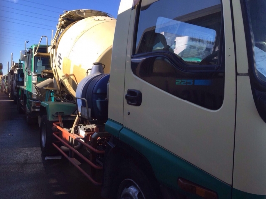 SALE ISUZU FSR33D4S 5.6Q SALE ISUZU FSR33D4S 5.6Q