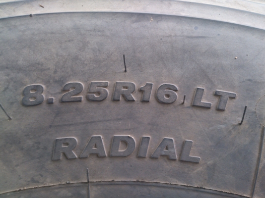 ขายยางบริดสโตน 825R16 ปี13 จำนวน 8 เส้น/ละ1200