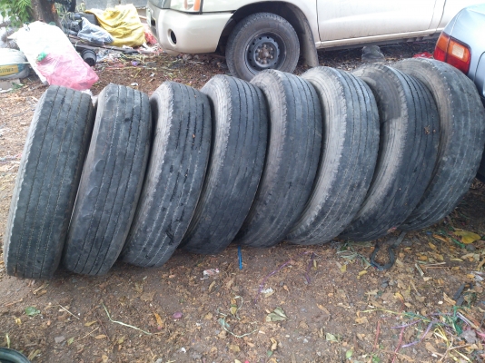 ขายยางบริดสโตน 825R16 ปี13 จำนวน 8 เส้น/ละ1200