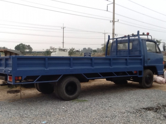 รถหกล้อ อิซูสุ