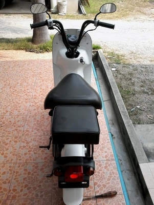 ขาย suzuki choi nori สีเดิมๆเครื่อง4จังหวะ50 ccสวยพร้อมใช้