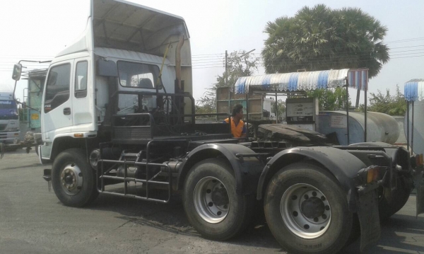 ขายด่วนหัวลาก10ล้อisuzu 320