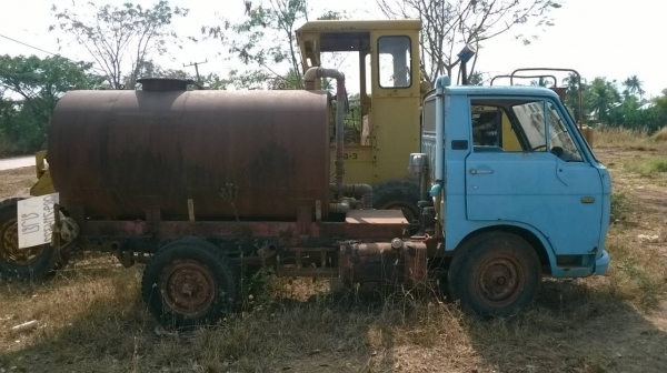 ขายรถบรรทุกน้ำ 4 ล้อ ISUZU 74 แรง คัสซีสวย ถัง 1,500 ลิตร รถใช้งานได้ปกติ ปั้มปั่นน้ำครบ ทะเบียนแจ้งจอด ราคาต่อรองได้ครับ