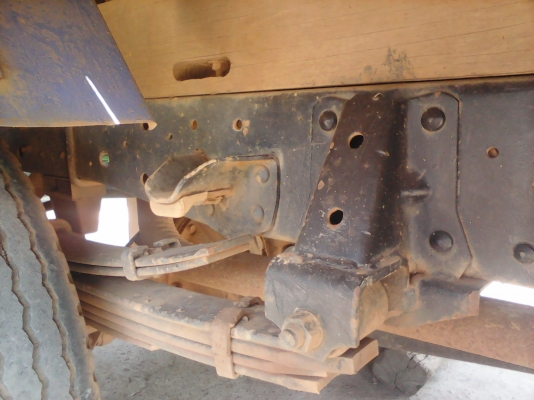 หกล้อ อีซูซุ NKR130แรง ปี46 แอร์ พ.เวอร์ สภาพดีพร้อมใช้งาน ทะเบียนพร้อมโอน