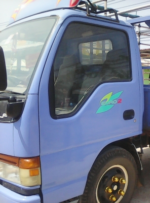 หกล้อ อีซูซุ NKR130แรง ปี46 แอร์ พ.เวอร์ สภาพดีพร้อมใช้งาน ทะเบียนพร้อมโอน