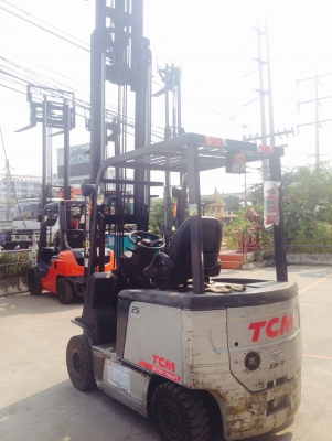 ขายรถโฟล์คลิฟท์ TCM ไฟฟ้านั่งขับ 2.5 ตัน เสาสูง 4.35 เมตร(1420)