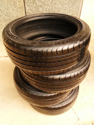 ยางแก้มเตี้ยขอบ16 ดันล็อป195-45-R16ลงพื้นกลางปี13(4เส้น3,400บ)ดอกหนามาก90\%