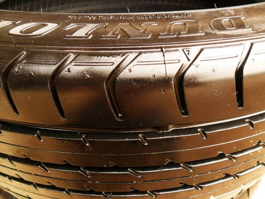 ยางแก้มเตี้ยขอบ16 ดันล็อป195-45-R16ลงพื้นกลางปี13(4เส้น3,400บ)ดอกหนามาก90\% ยางแก้มเตี้ยขอบ16 ดันล็อป195-45-R16ลงพื้นกลางปี13(4เส้น3,400บ)ดอกหนามาก90\%