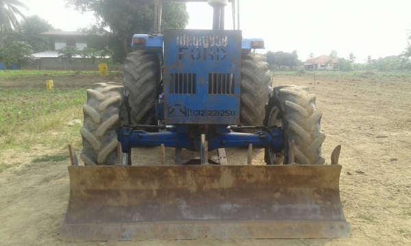 ขายฟอร์ด 6610 สองเพาคานคาราโร่ ปั้มกลมไอดีใหญ่ ดันหน้าหาง 7 เล่มทะเบียน