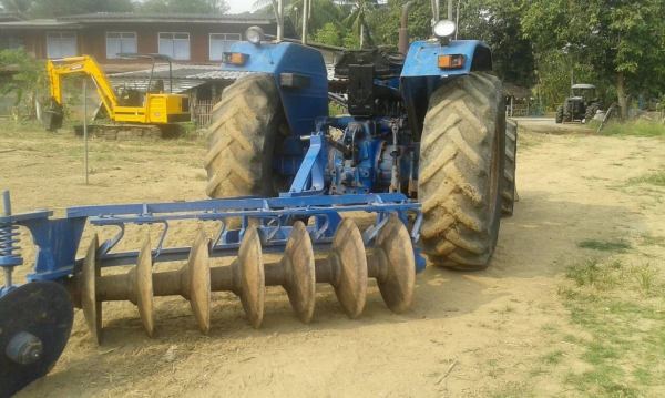 ขายฟอร์ด 6610 สองเพาคานคาราโร่ ปั้มกลมไอดีใหญ่ ดันหน้าหาง 7 เล่มทะเบียน