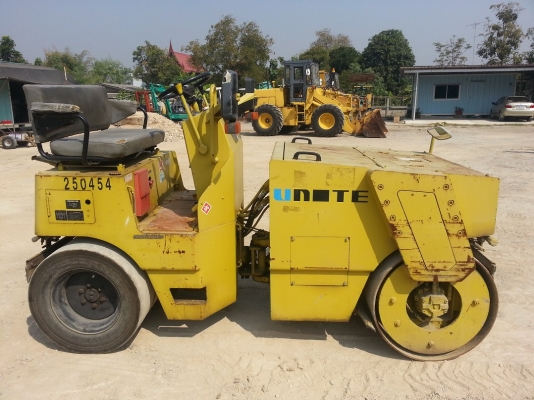 รถบดสั่นสะเทือน SAKAI TW350 เก่าญี่ปุ่น