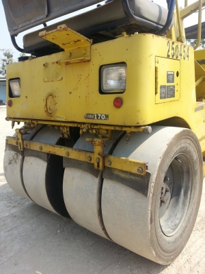 รถบดสั่นสะเทือน SAKAI TW350 เก่าญี่ปุ่น