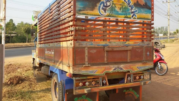 ขายรถอีแต๋น เครื่องRT120 สภาพดีพร้อมใช้งาน เอกสารพร้อมโอน สนใจโทร 090-8588220คุณนะ 093-3258446คุณบิวตี้ ID:narong498 หรือ www.truck.in.th/498 หรือfb:ณรงค์ ซื้อขายรถมือสอง(เว็บไซต์ส่วนตัว)