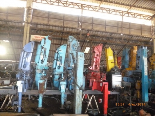 ขายเครนติดหลังรถบรรทุก6ล้อและ10ล้อ ขนาด 2.5-3และ5ตัน ขายเครนติดหลังรถบรรทุก6ล้อและ10ล้อ ขนาด 2.5-3และ5ตัน