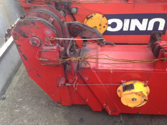 ขายเครนติดหลังรถบรรทุก6ล้อและ10ล้อ  ขนาด  2.5-3และ5ตัน