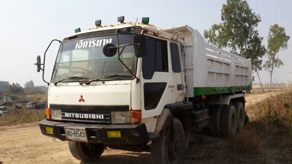 ขายดั้ม2เพลา MITSUBISHI FN527M-TD เครื่อง6D16 TERBO พ.เพาเวอร์ เบรกทิฟฟี่ ภายในสวย แอร์เย็น เครื่องดี แคชซีสวย ยางดี สภาพพร้อมใช้งาน เอกสารพร้อมโอน จัดไฟแนนซ์ได้ เงื่อนไขง่ายๆวันเดียวรับรถ สนใจโทร 090-8588220คุณนะ 093-3258446คุณบิวตี้ ID:narong498 หรือ ww