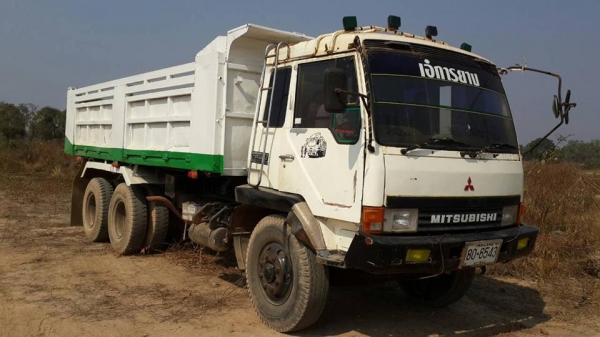 ขายดั้ม2เพลา MITSUBISHI FN527M-TD เครื่อง6D16 TERBO พ.เพาเวอร์ เบรกทิฟฟี่ ภายในสวย แอร์เย็น เครื่องดี แคชซีสวย ยางดี สภาพพร้อมใช้งาน เอกสารพร้อมโอน จัดไฟแนนซ์ได้ เงื่อนไขง่ายๆวันเดียวรับรถ สนใจโทร 090-8588220คุณนะ 093-3258446คุณบิวตี้ ID:narong498 หรือ ww