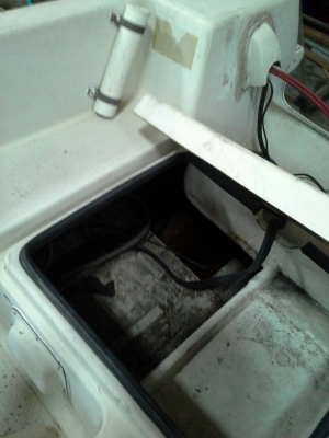 ราคาถูก!!ขายเรือพร้อมเทลเลอร์NISSAN17ฟุตเครื่องNISSAN 50HP