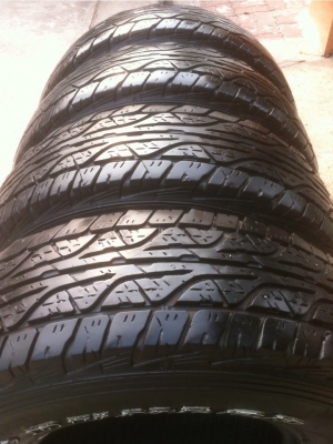 ขายยาง dunlop at 30 x 9.5 x 15 ปี 12 (ปรับราคาเหลือ 3500 )