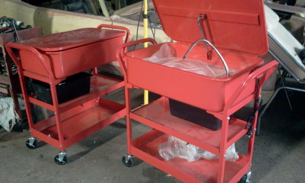 โต๊ะล้างชิ้นงานด้วยปั้มไฟฟ้า