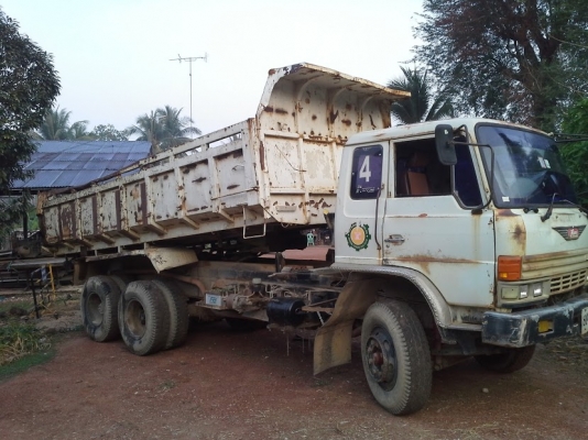 รถบรรทุก ๑๐ ล้อ