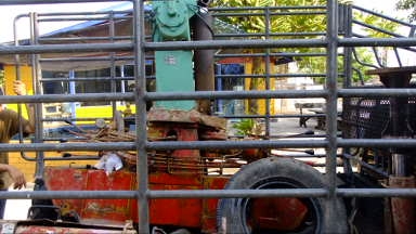 ส่งเครนให้ลำพูนครับ