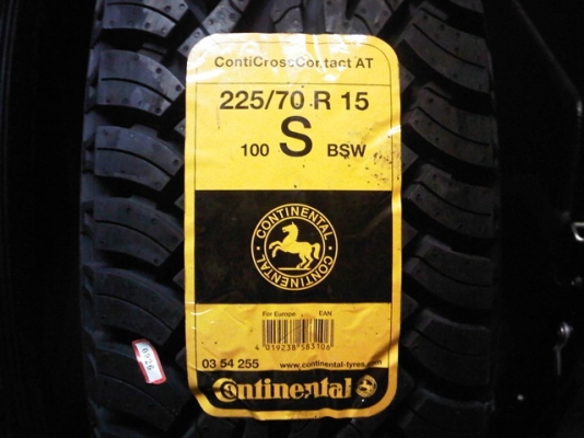 ยางใหม่ ขนาด 225-70R15 ดอกยางแบบ AT ยางปลายปี 12